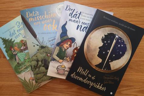 4 Boeken!